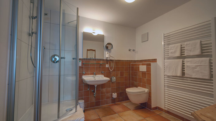 Hotelzimmerbad im Hotel Gasthof Rössle in Senden bei Ulm